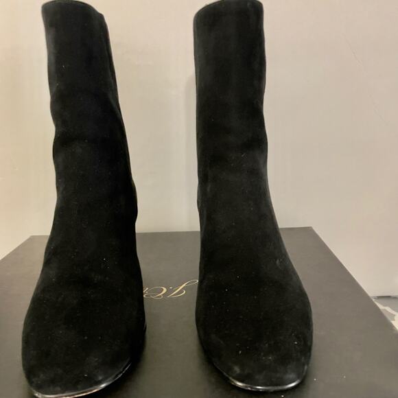 J. Crew Shoes - J Crew Willa Kid Suede Ankle Boots Size 8.5 Chic Modern Versatile Bootie